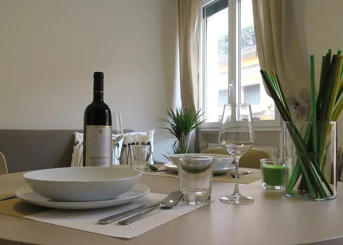 8 Colonne شقة بولونيا