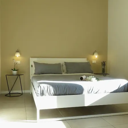 8 Colonne Apartman