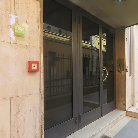 8 Colonne Apartman Bologna