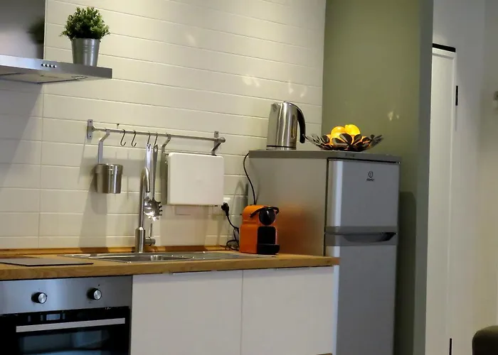 8 Colonne Διαμέρισμα